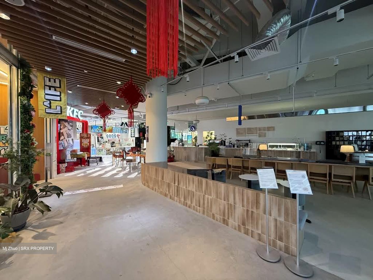 Scape (D9), Retail #592002601
